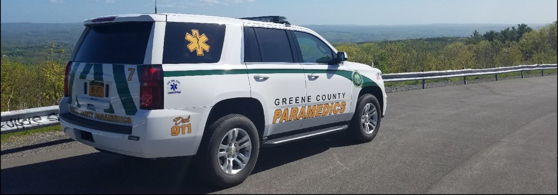 Greene County Paramedics Medic 7 Chevrolet Tahoe at the same overlook
