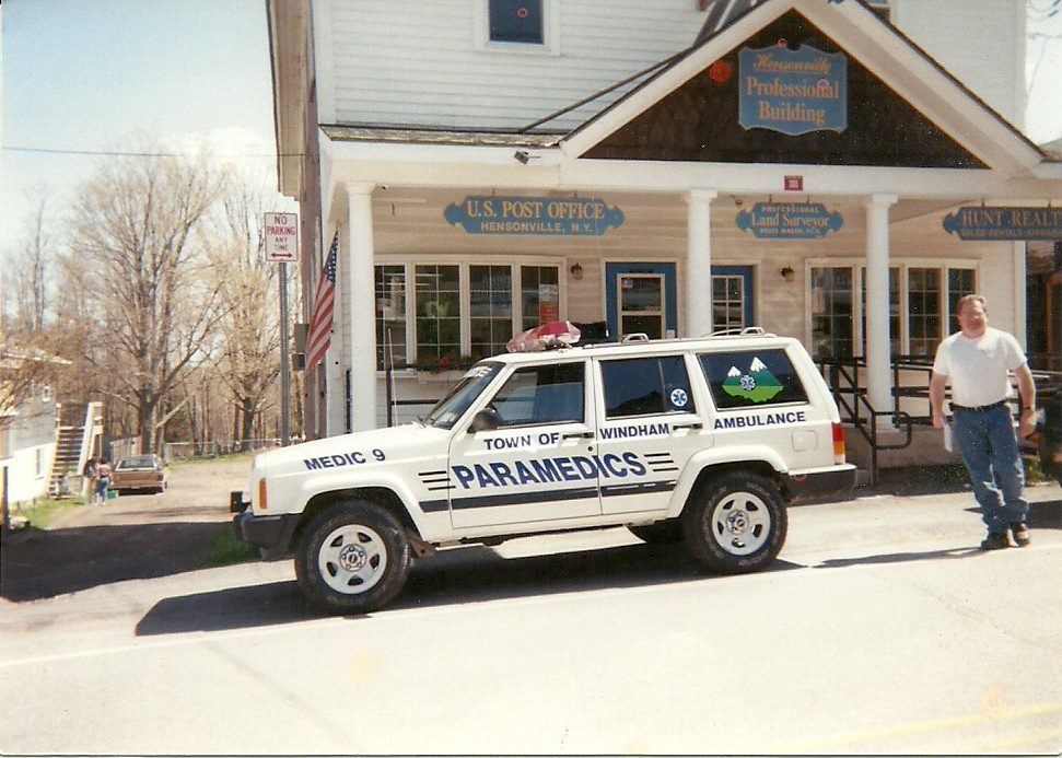 Town of Windham Ambulance Medic 9 Jeep Cherokee outside the Hensonville post office